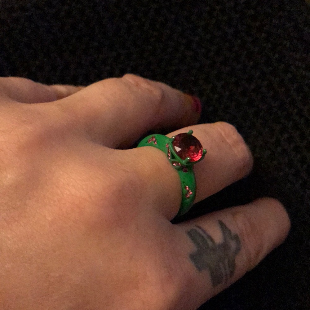 Green and dark pink fun fashionable ring
